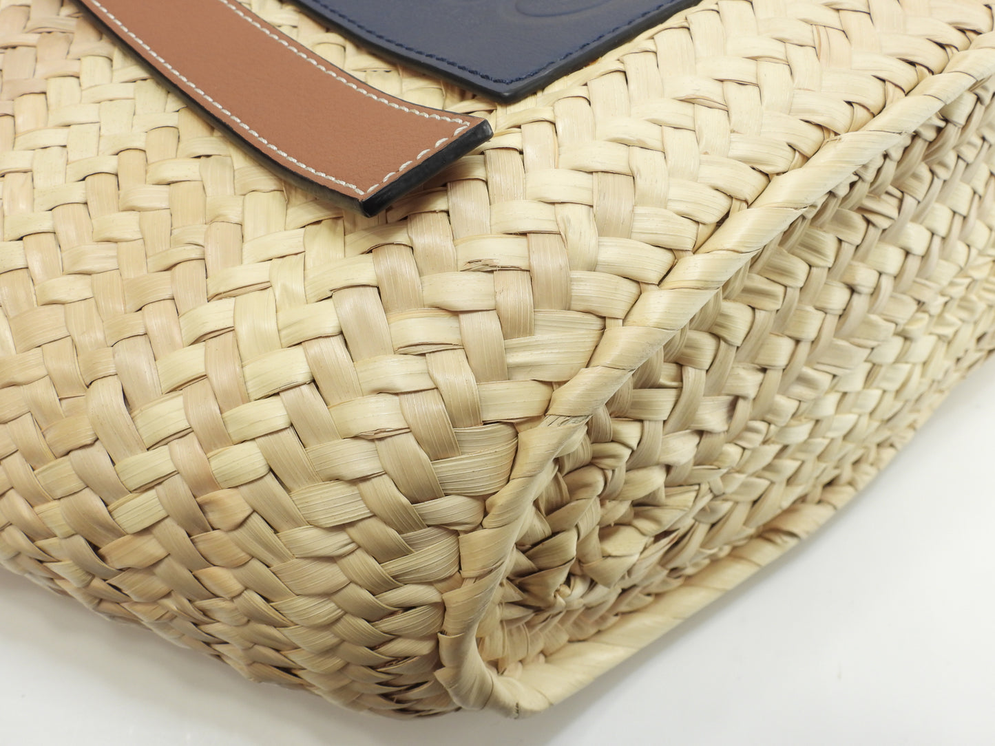 ロエベ バスケット カゴバッグ中 ナチュラル紺革 ハンドバッグ中 トートバッグ 美品@262111