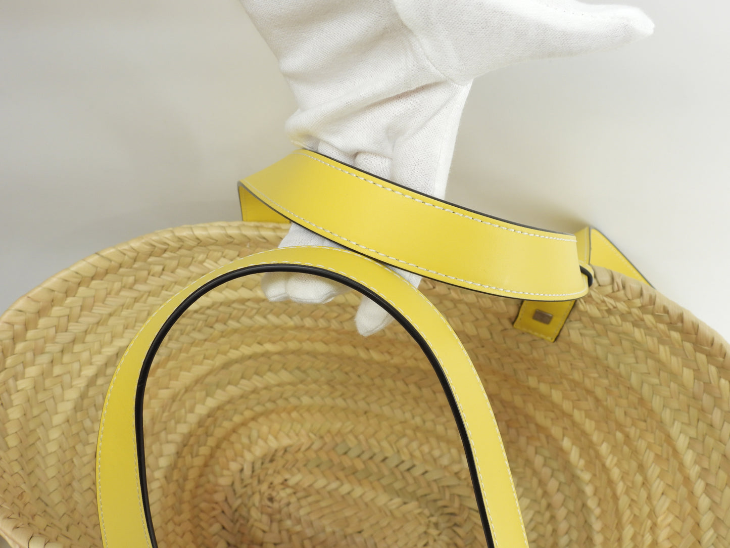 ロエベ バスケット カゴバッグ中 ナチュラル黄革 ハンドバッグ中 トートバッグ 未使用@412048