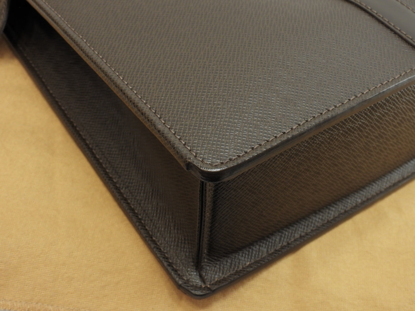 ルイヴィトン ロザン M30058 タイガ/グリズリ 書類かばん ブリーフケース 美品@VI0045