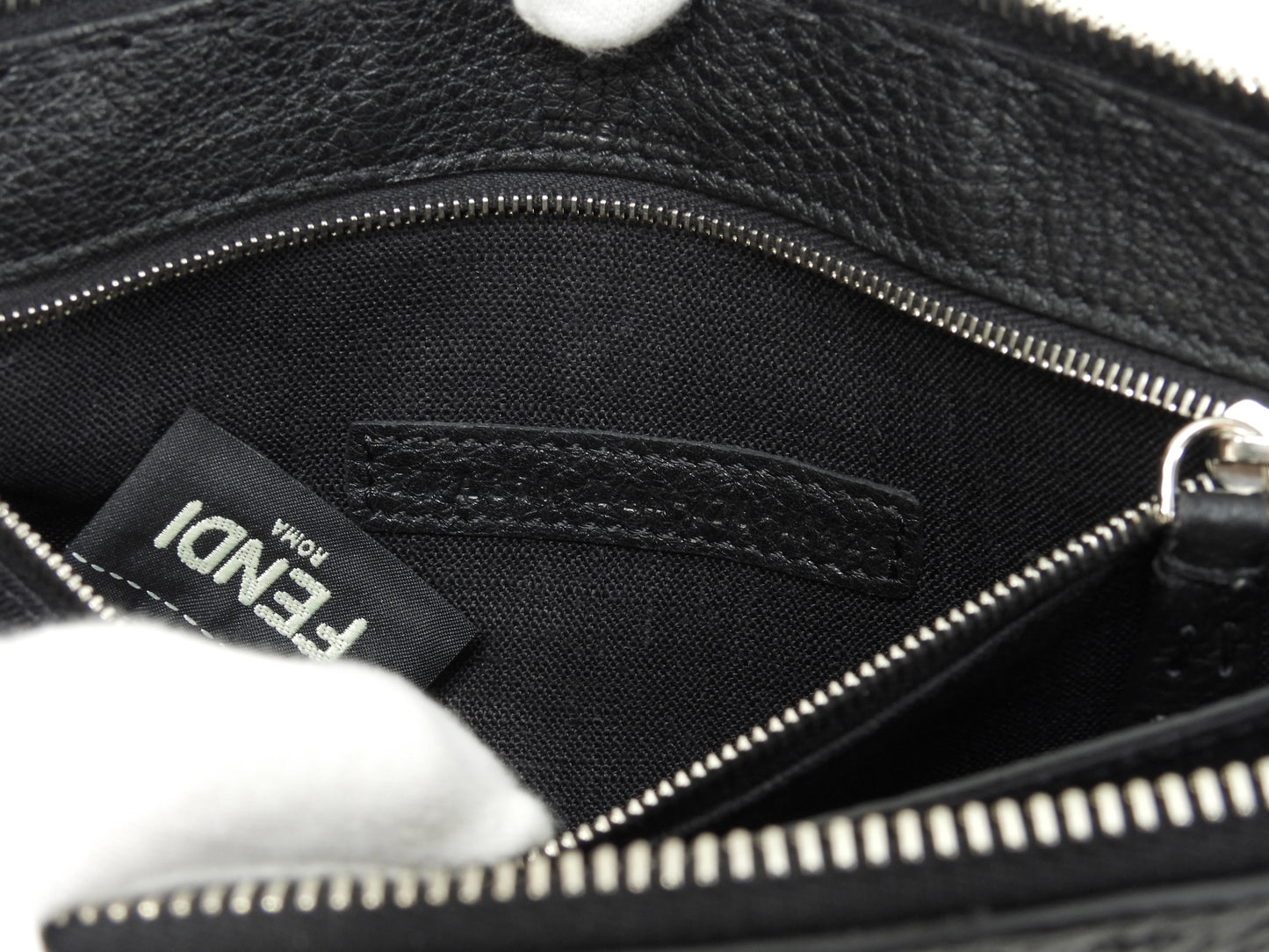 フェンディ クラッチウォレットバッグ モンスター セレリアレザー黒 セカンドバッグ 極美品@ 68