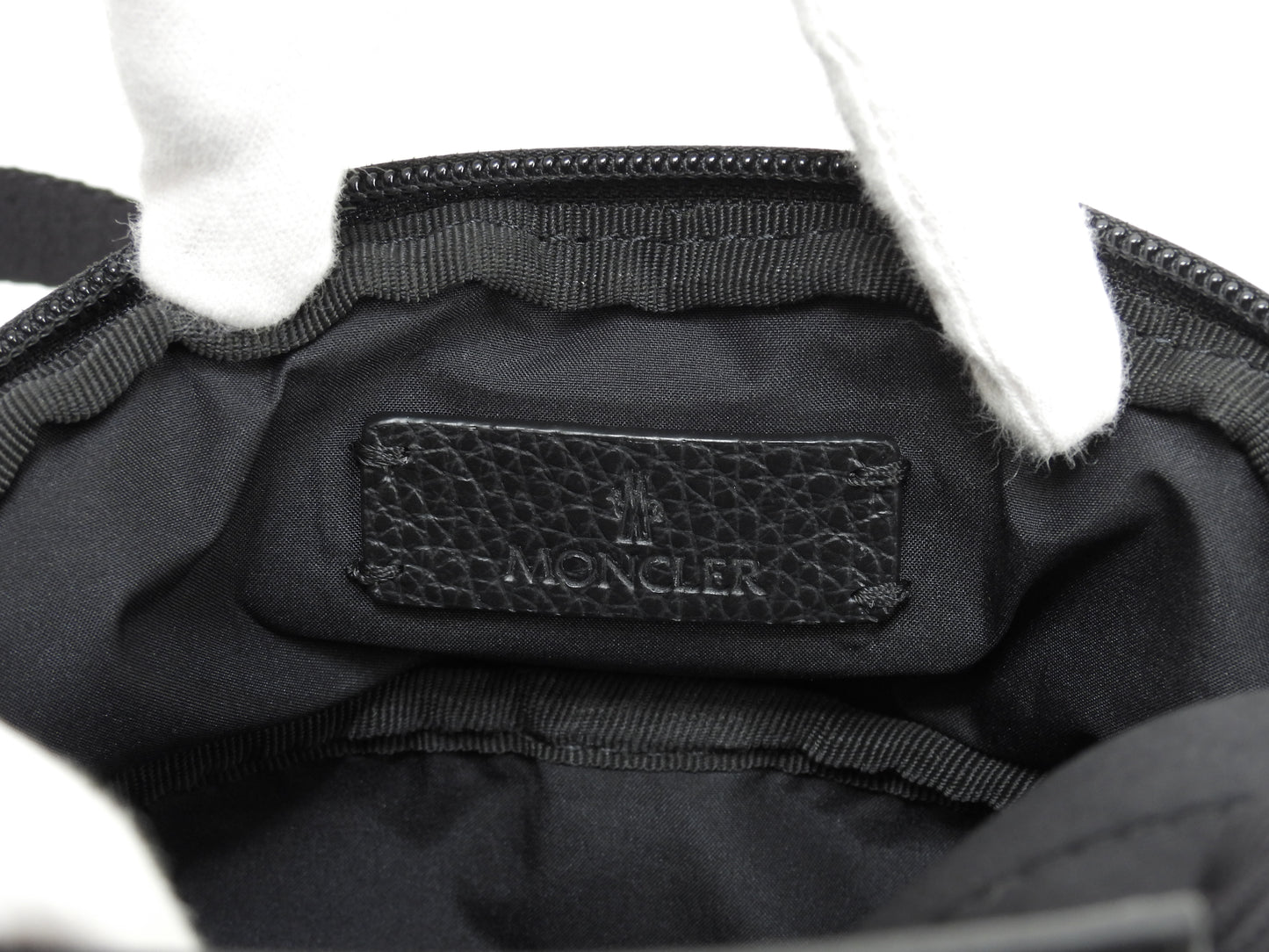 モンクレール ボディバッグ ナイロン 黒 ウエストバッグ ベルトバッグ 美品@ 352