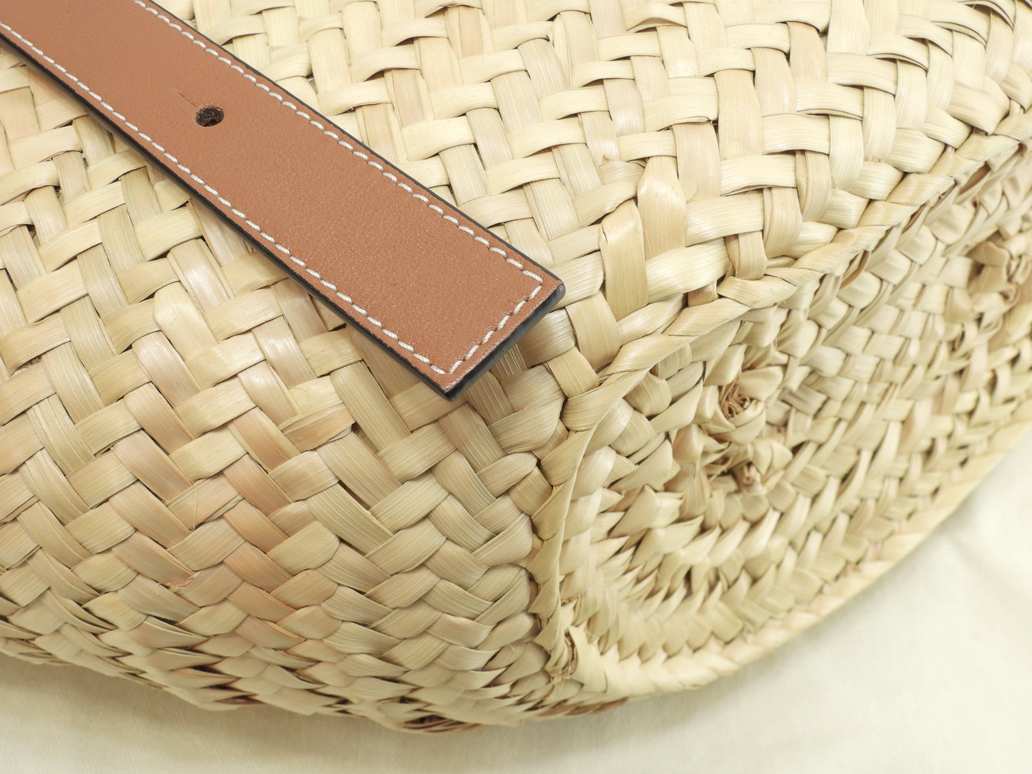 ロエベ バスケットスモール カゴバッグ ナチュラル茶紺 ハンドバッグ 未使用@262118