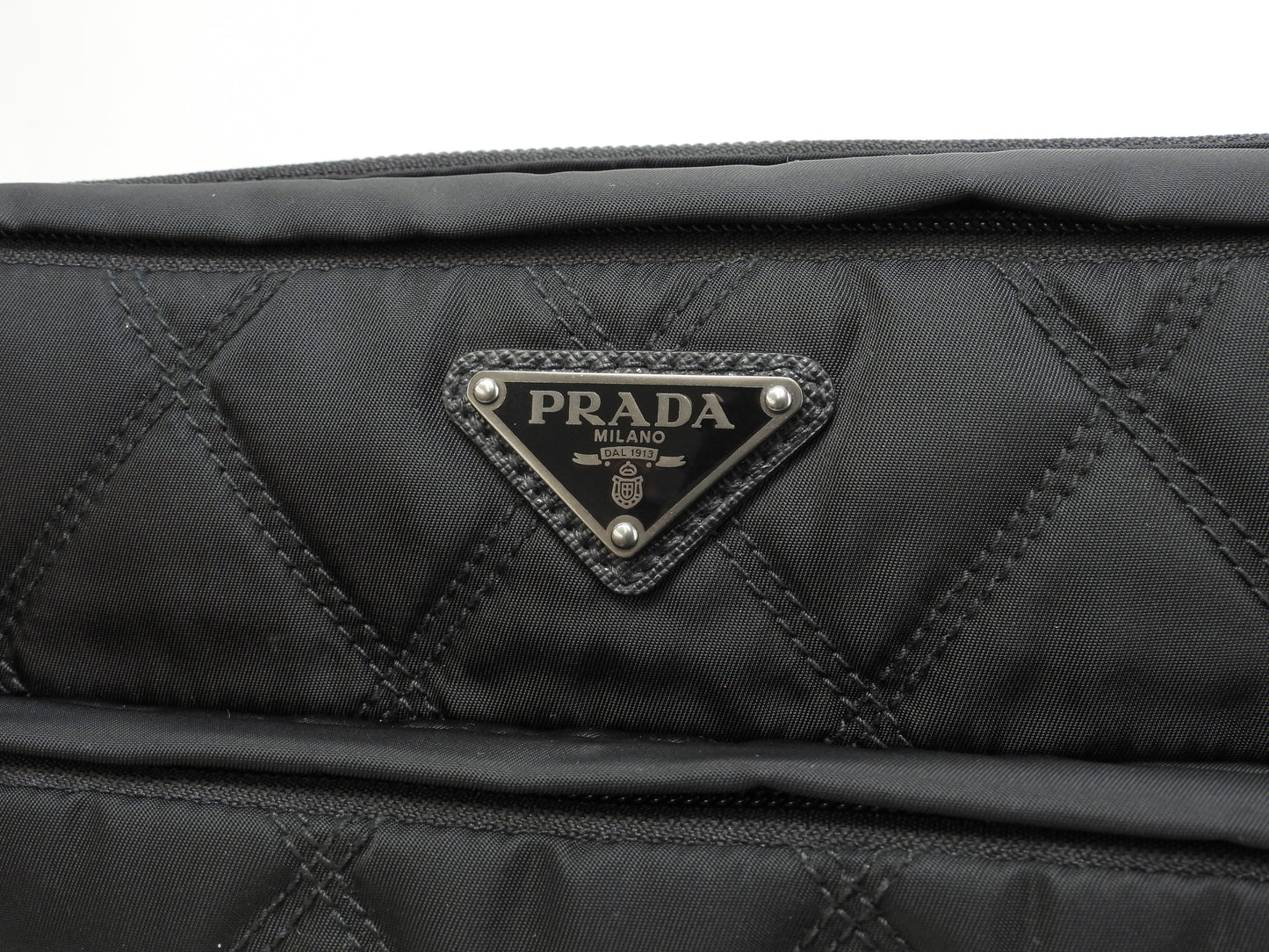 プラダ ボディバッグ大 ナイロンキルテッド 黒 バムバッグ 極美品@173