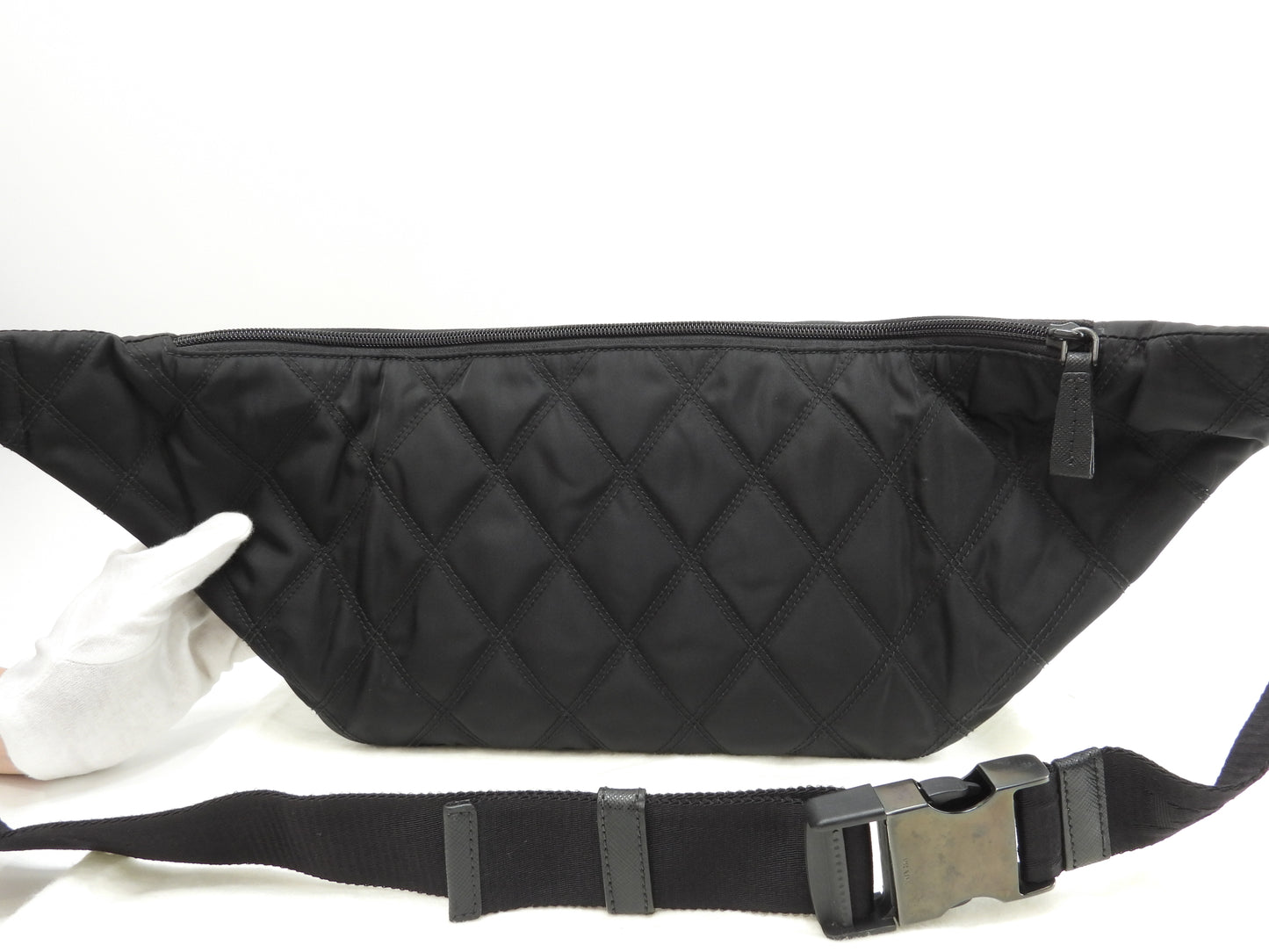 プラダ ボディバッグ大 ナイロンキルテッド 黒 バムバッグ 極美品@173