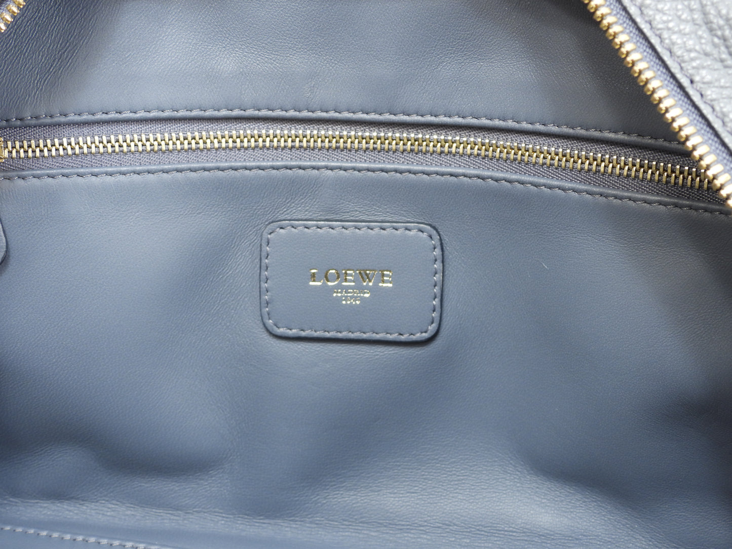 ロエベ アマソナ28 型押レザー 灰 ハンドバッグ ゴールド金具 極美品@011208