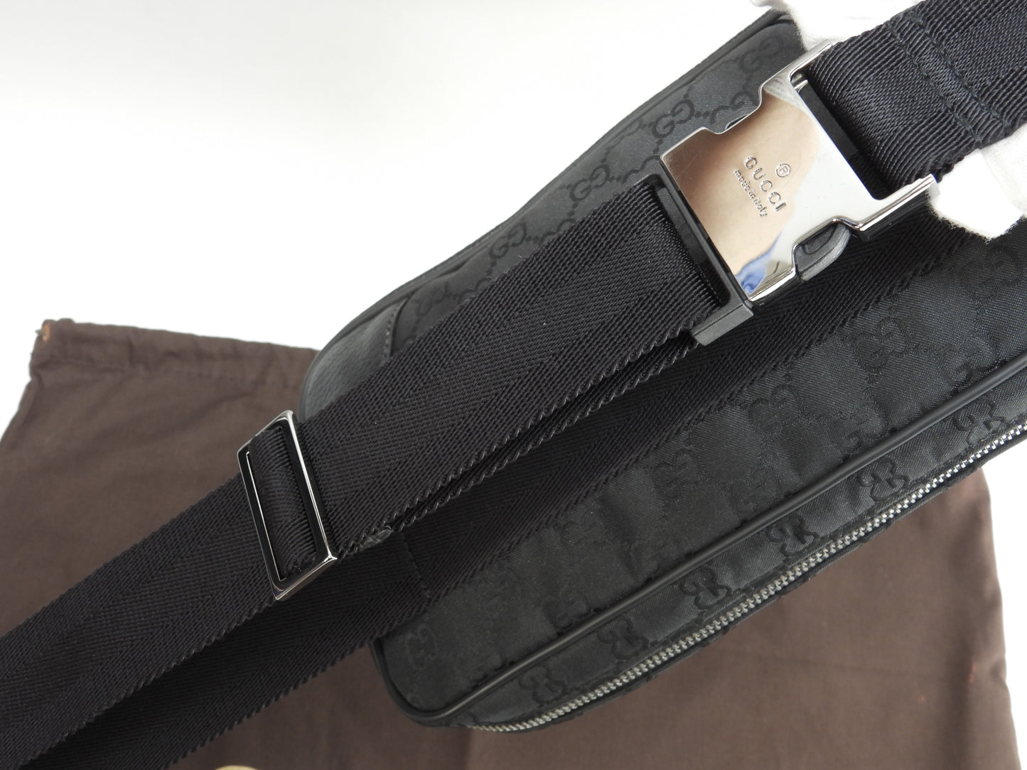 グッチ ベルトバッグ GG ナイロン革黒 ボディバッグ ウエストバッグ バムバッグ@ 32