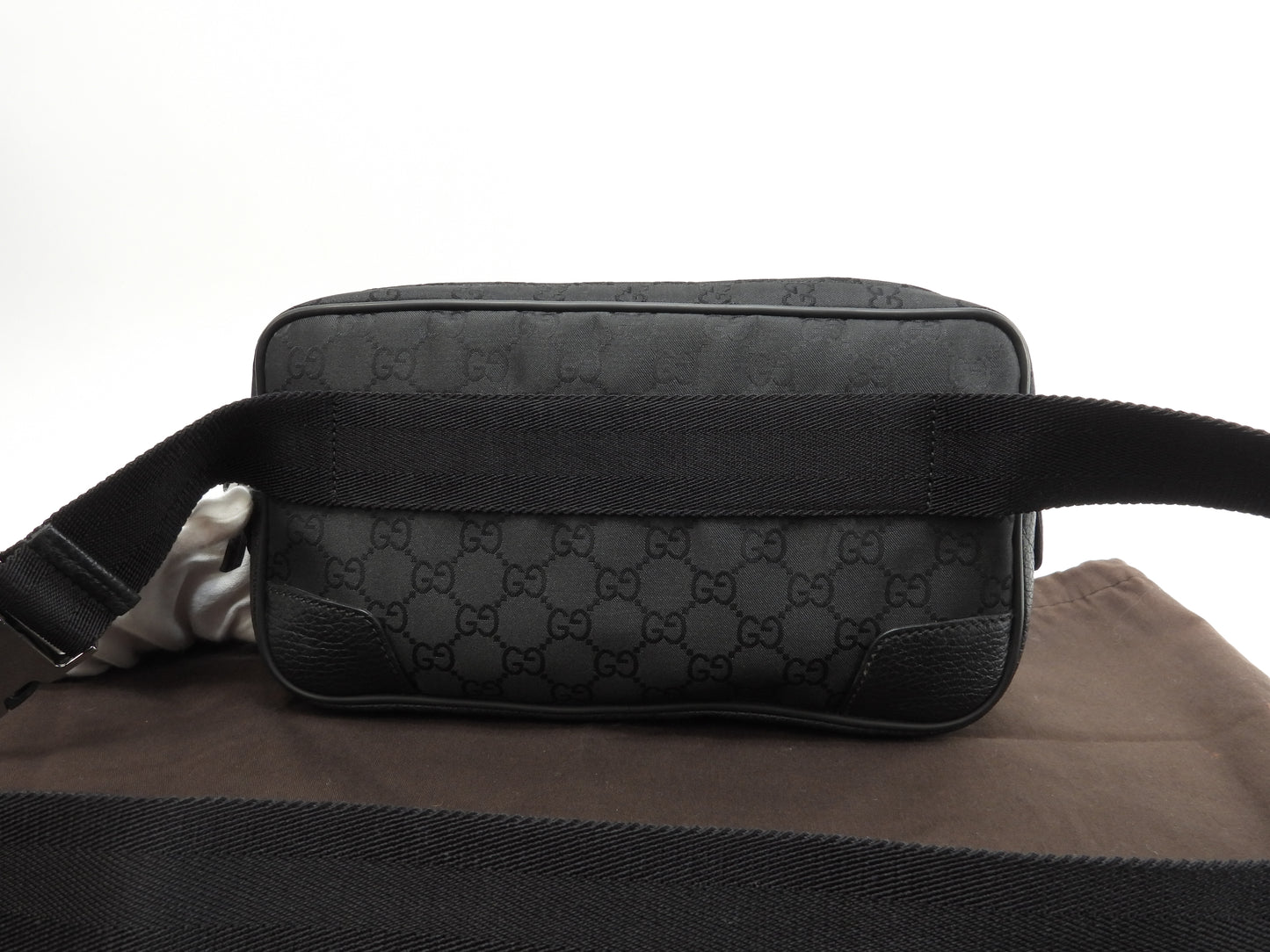 グッチ ベルトバッグ GG ナイロン革黒 ボディバッグ ウエストバッグ バムバッグ@ 32