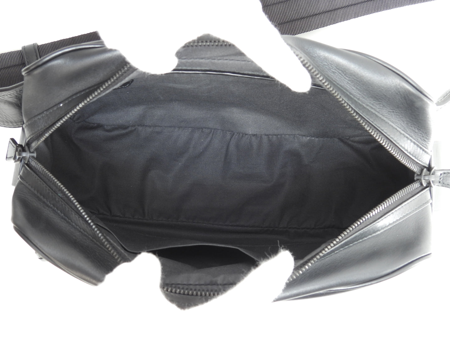 ボッテガヴェネタ ボディバッグ中 レッジェーロ レザー黒 ウエストバッグ@B07807443B