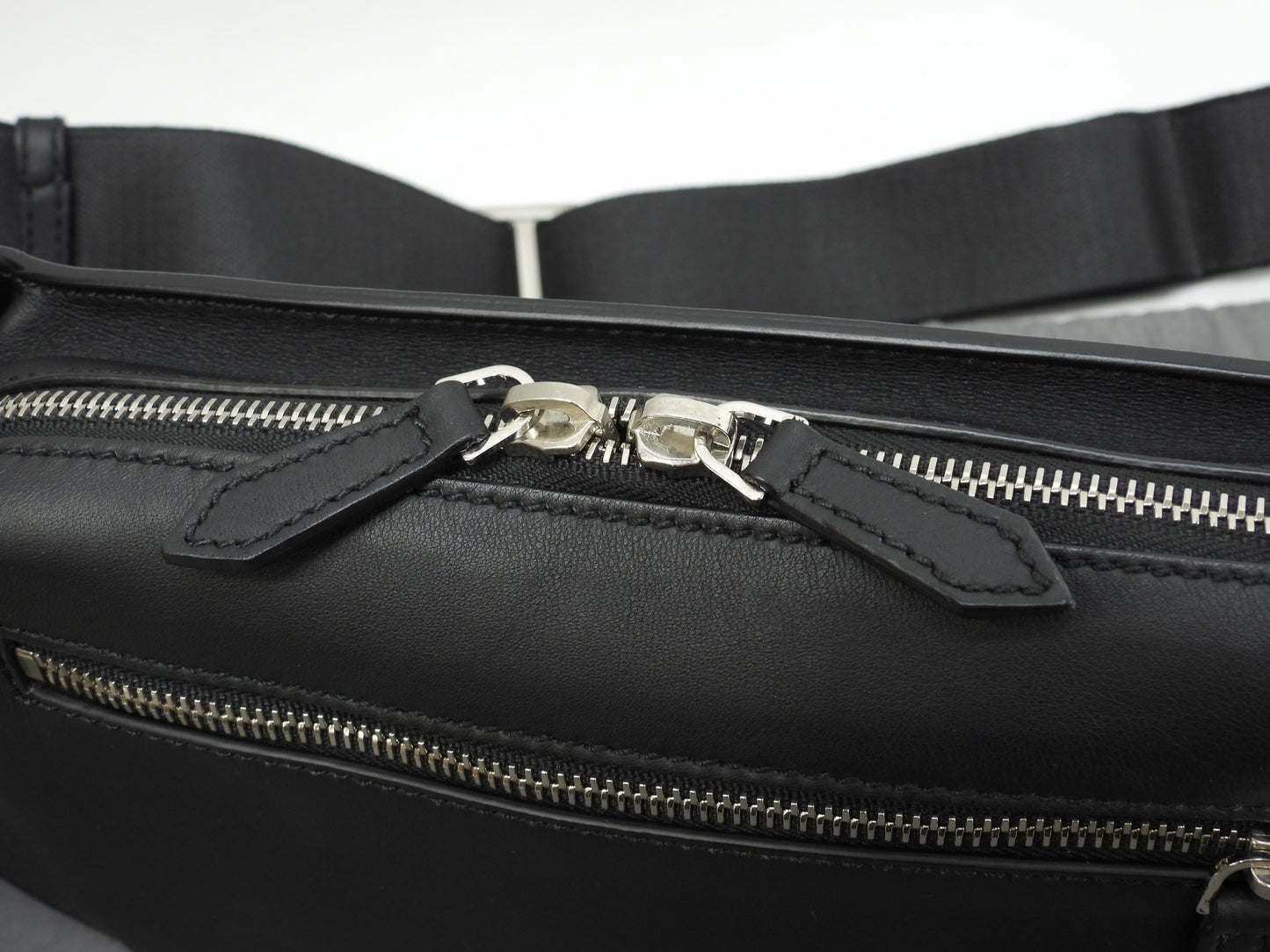 バレンシアガ ベルトバッグ ドットロゴ レザー黒 ボディバッグ クロスボディバッグ 極美品@ 5