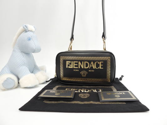 フェンディxヴェルサーチ ポシェット フェンダーチェ レザー黒 クロスボディバッグ 未使用@ 1
