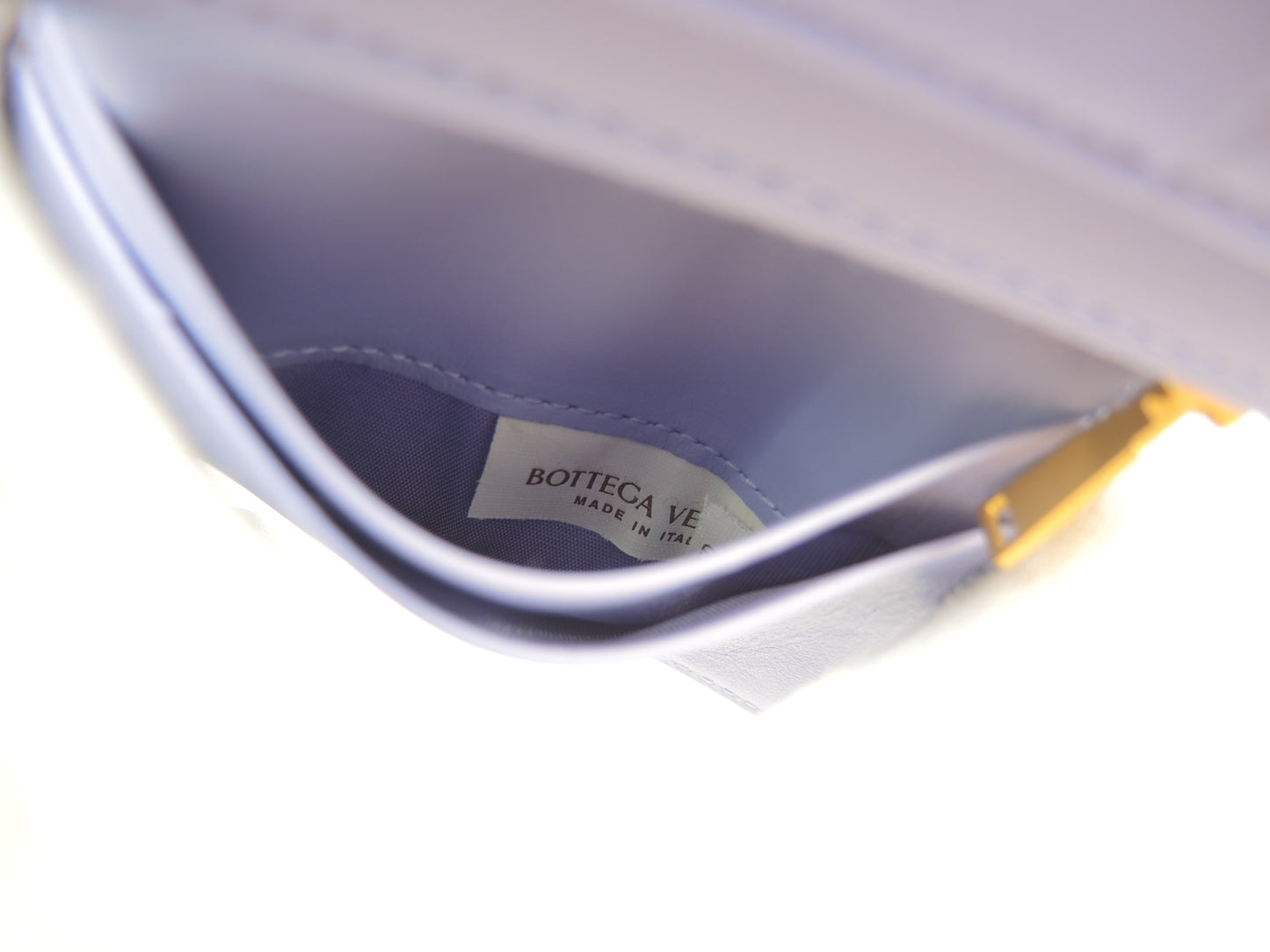 ボッテガヴェネタ 2折財布 アルコ レザー薄紫 コンパクトウォレット 未使用@P02486245H