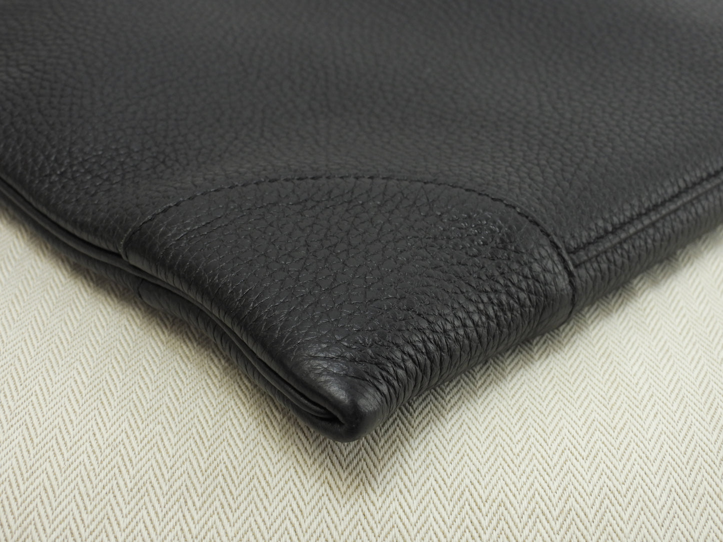 エルメス シルキーシティPM トリヨンレザー黒 ショルダーバッグ クロスボディ 極美品@Y