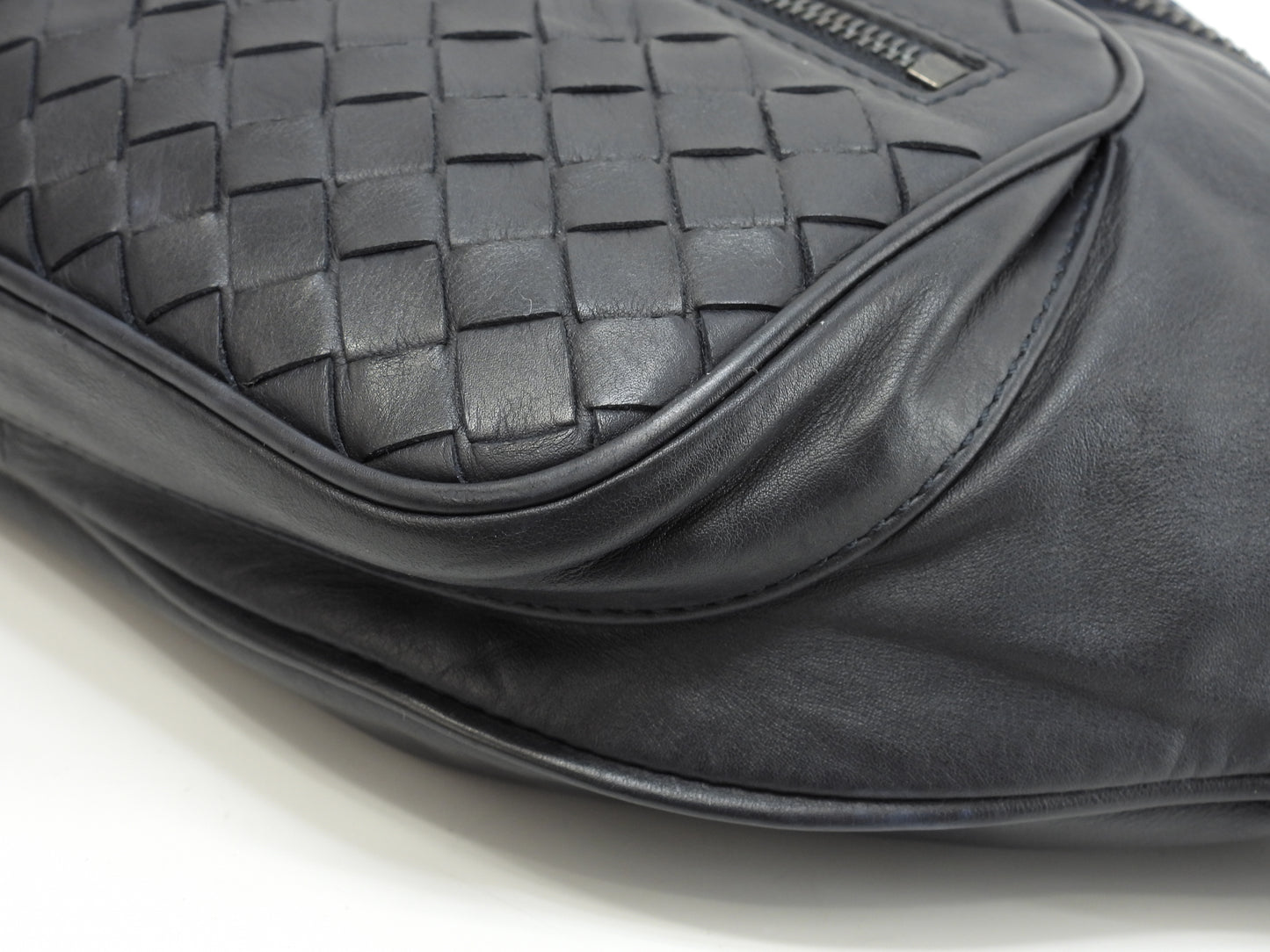 ボッテガヴェネタ ボディバッグ小 イントレチャート レザー紺 ウエストバッグ@ 253