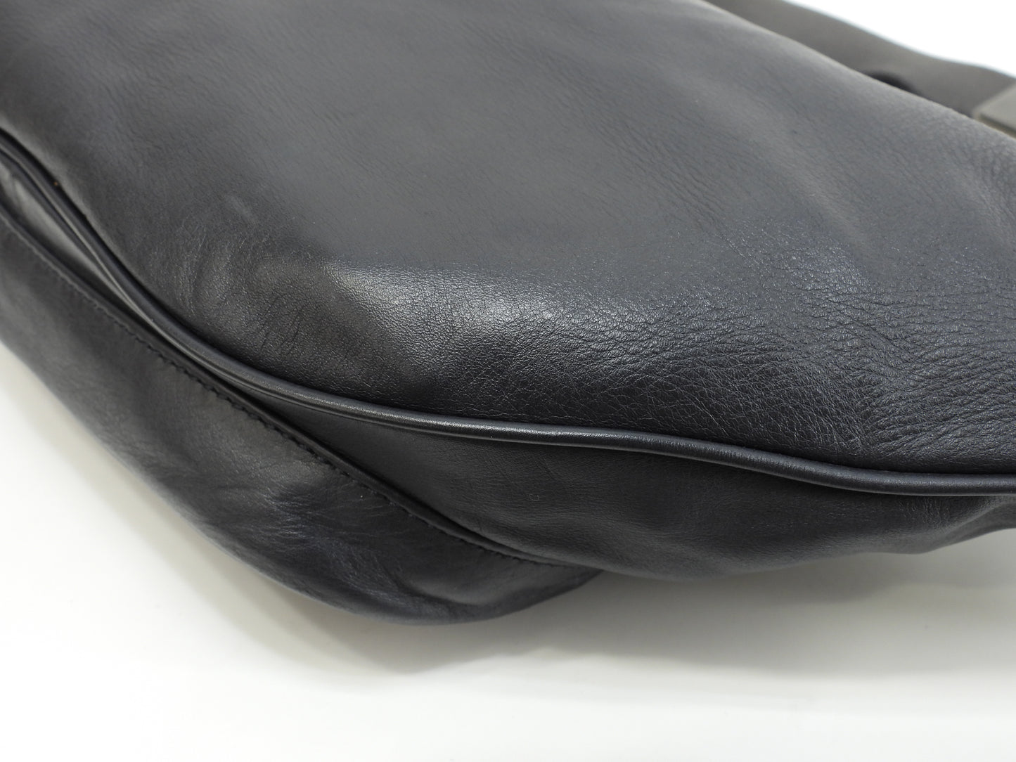 ボッテガヴェネタ ボディバッグ小 イントレチャート レザー紺 ウエストバッグ@ 253