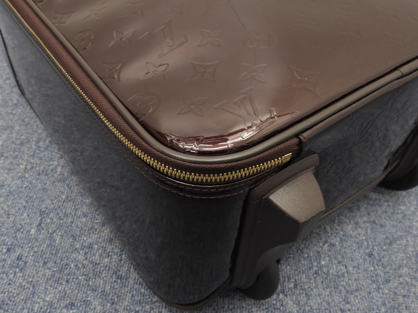 ルイヴィトン ペガス45 M91277 ヴェルニ/アマラント 旅行用キャリーバッグ 極美品@MB0068 2