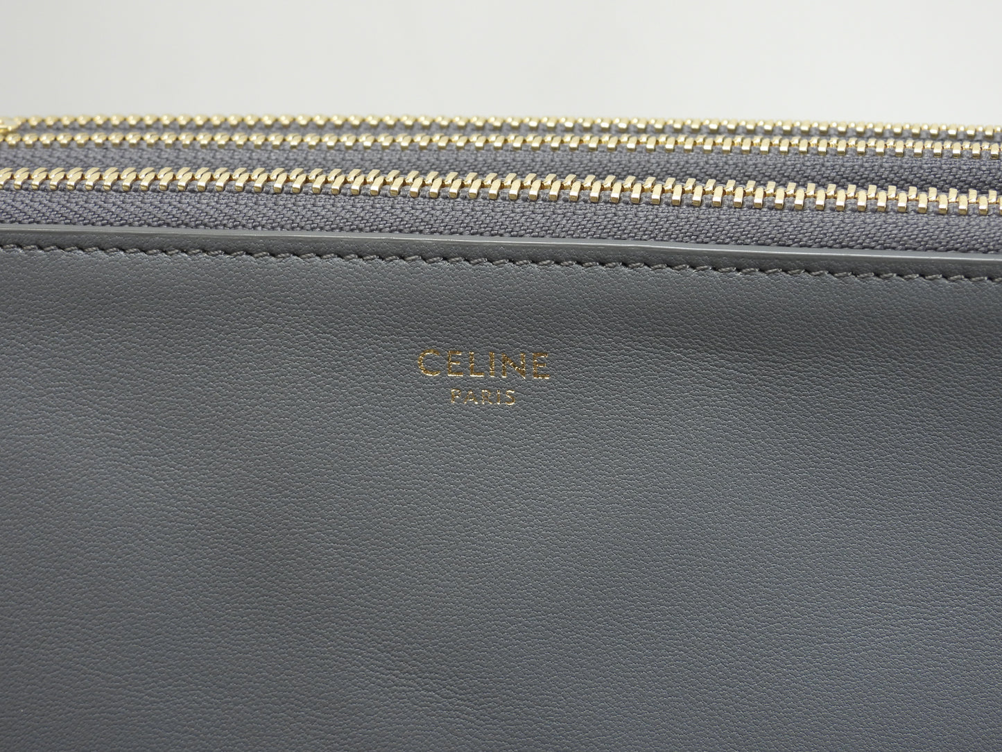 セリーヌ トリオ ラージ スムースレザー灰 クロスボディバッグ ポシェット 極美品@S-CU-2159