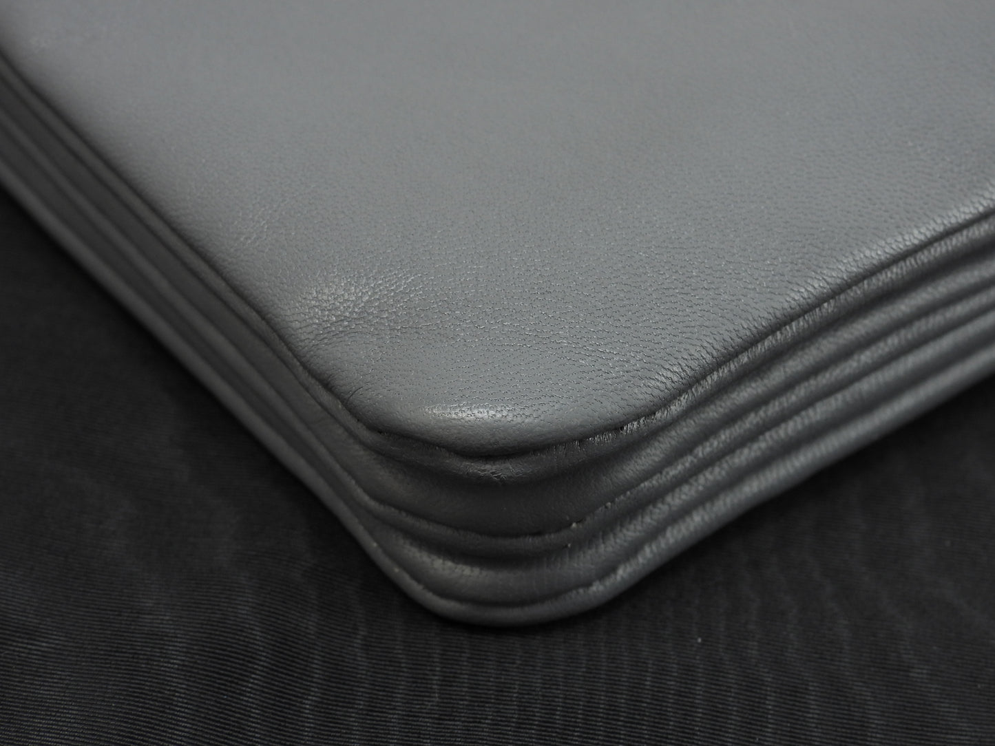 セリーヌ トリオ ラージ スムースレザー灰 クロスボディバッグ ポシェット 極美品@S-CU-2159