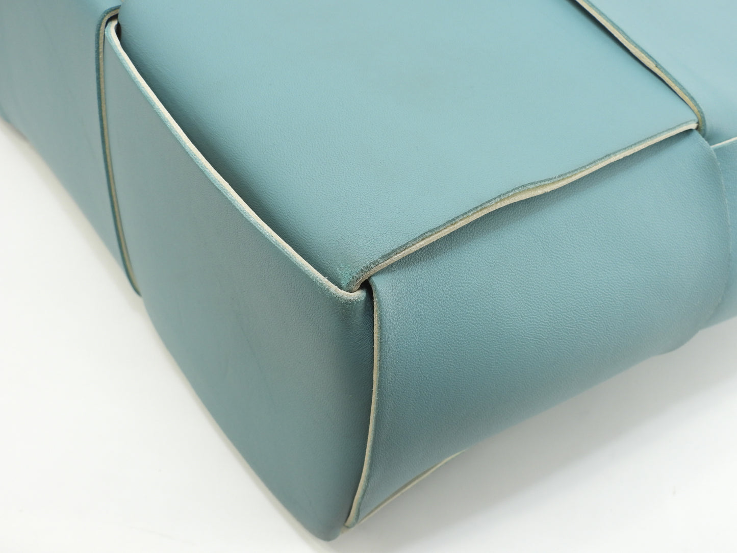 ボッテガヴェネタ トートバッグ ミディアムアルコ レザー水色 ハンドバッグ@B09043075C