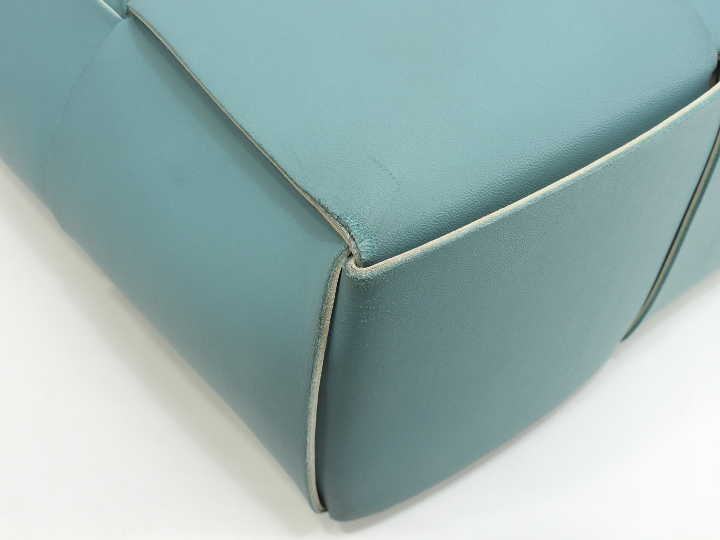 ボッテガヴェネタ トートバッグ ミディアムアルコ レザー水色 ハンドバッグ@B09043075C