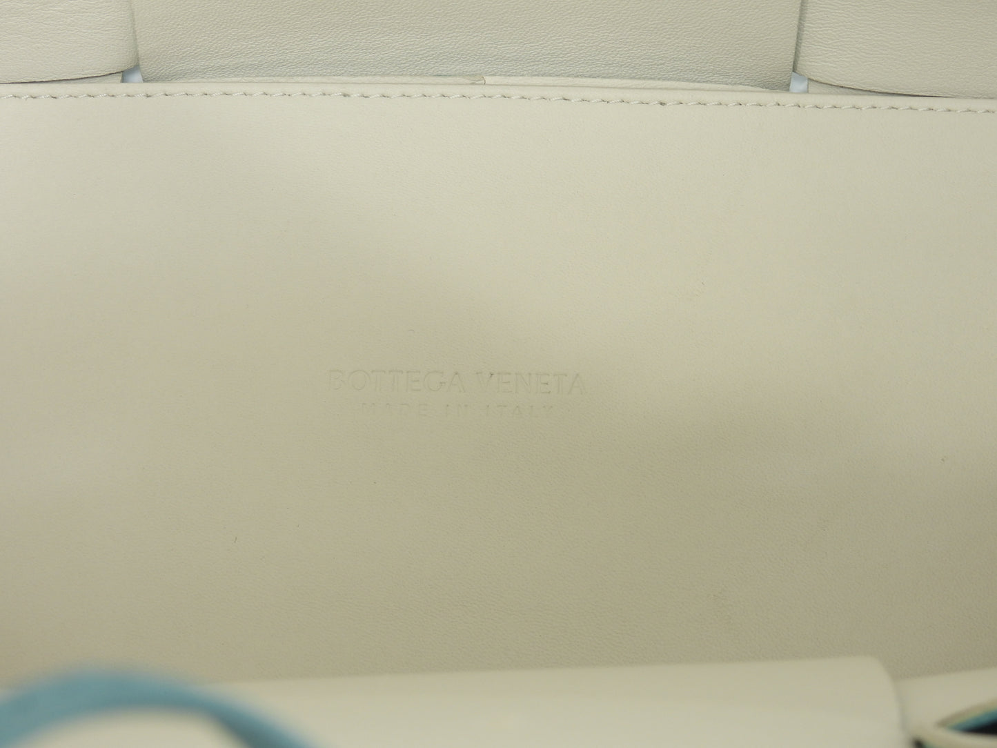 ボッテガヴェネタ トートバッグ ミディアムアルコ レザー水色 ハンドバッグ@B09043075C