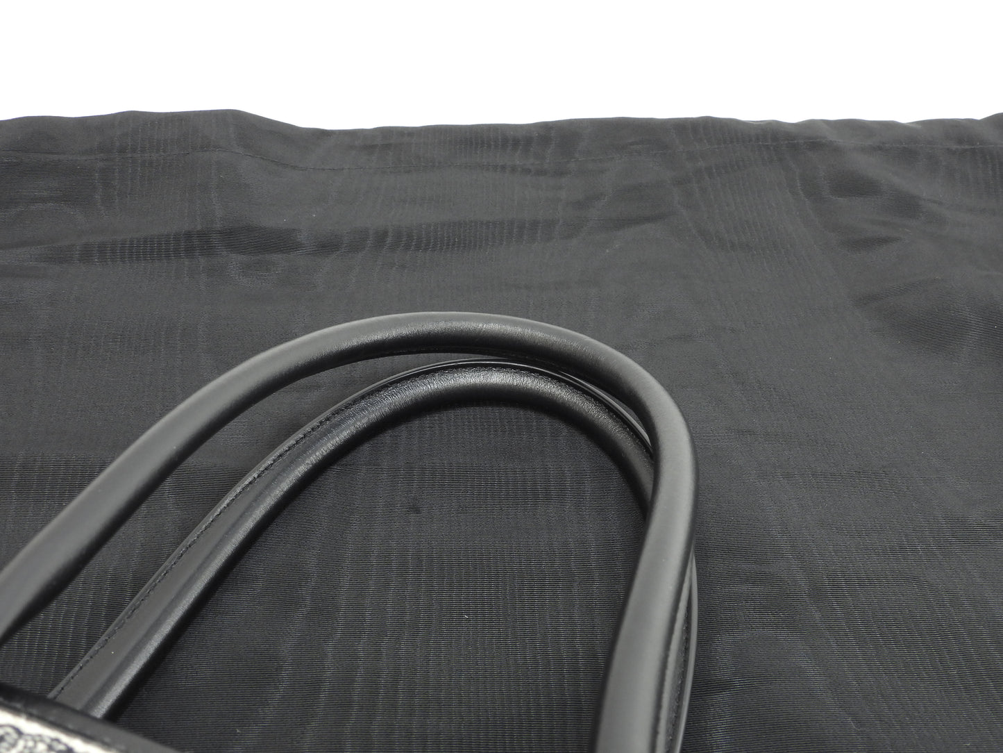 セリーヌ ホリゾンタルカバトートバッグ大 トリオンフ 黒白 極美品@S-GM-4250