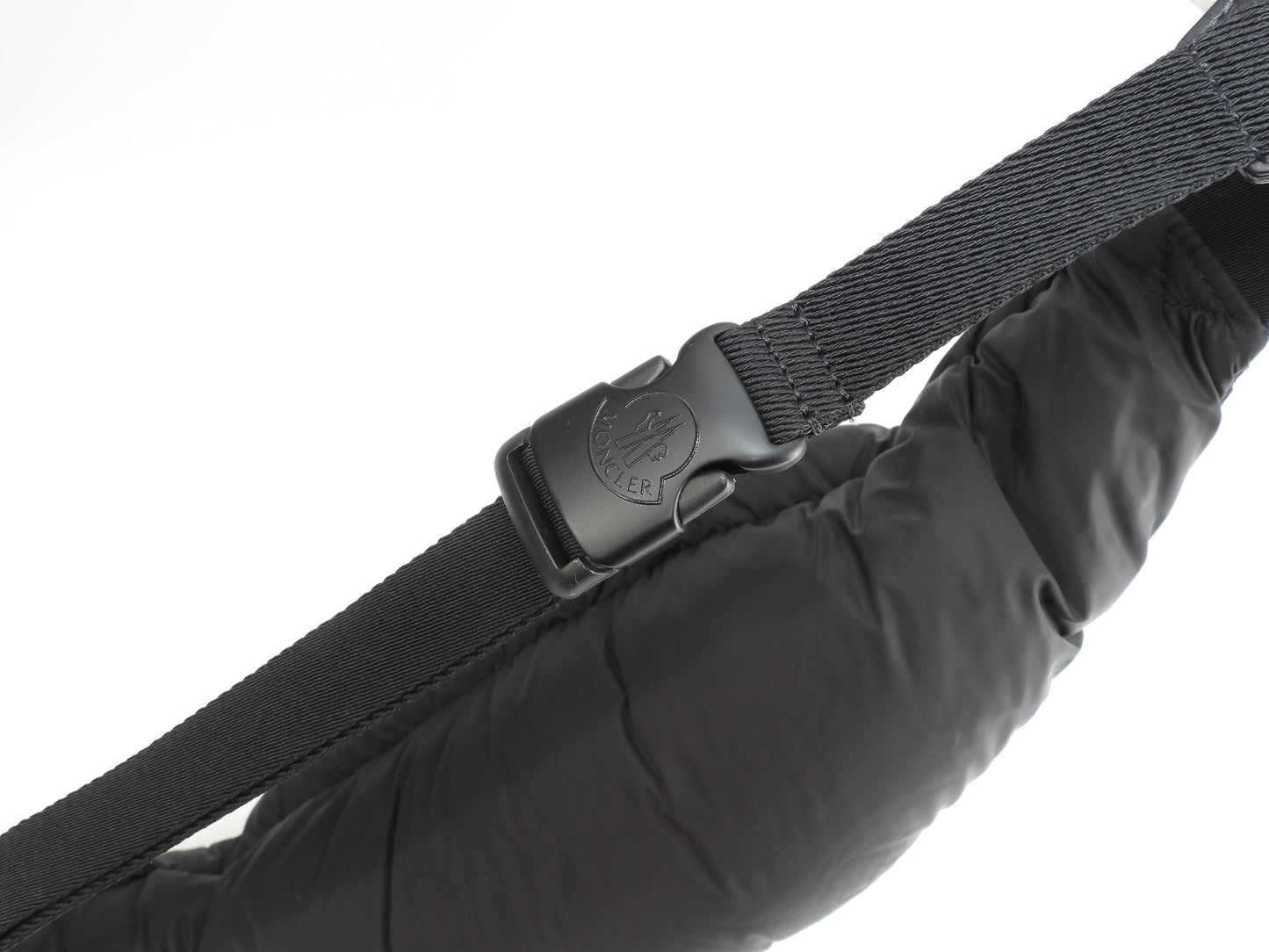 モンクレール ボディバッグ ダウン入ナイロン 黒 バムバッグ ベルトバッグ 美品@ 1