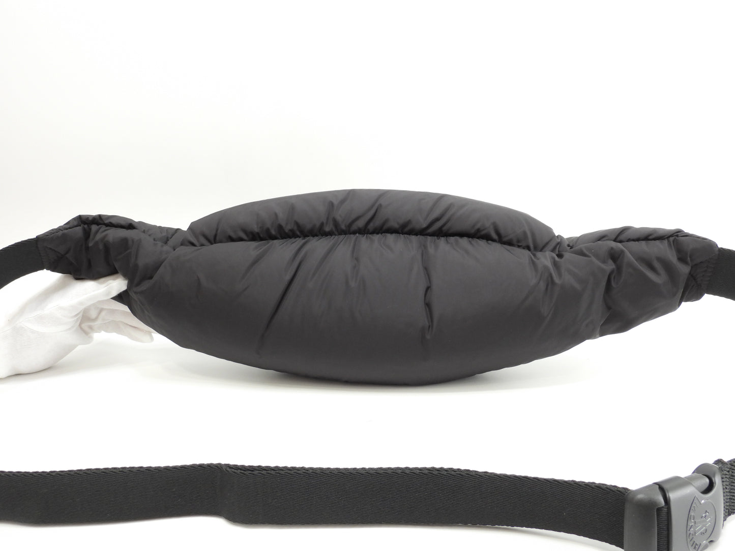 モンクレール ボディバッグ ダウン入ナイロン 黒 バムバッグ ベルトバッグ 美品@ 1