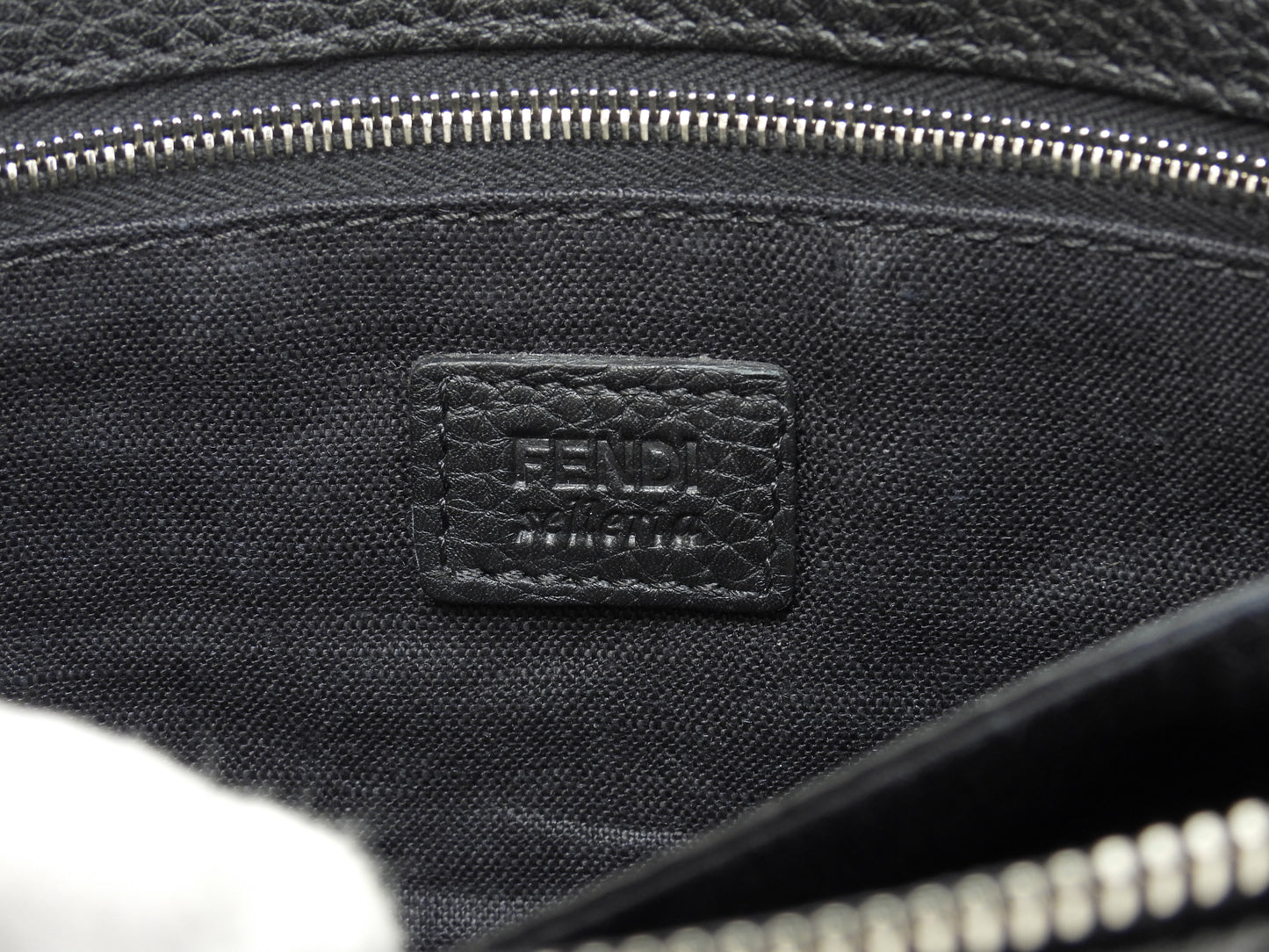 フェンディ クラッチウォレットバッグ モンスター セレリアレザー黒 セカンドバッグ 極美品@ 66