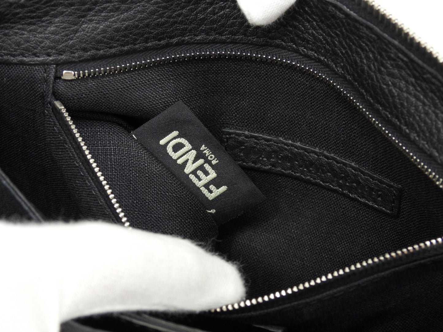 フェンディ クラッチウォレットバッグ モンスター セレリアレザー黒 セカンドバッグ 極美品@ 66