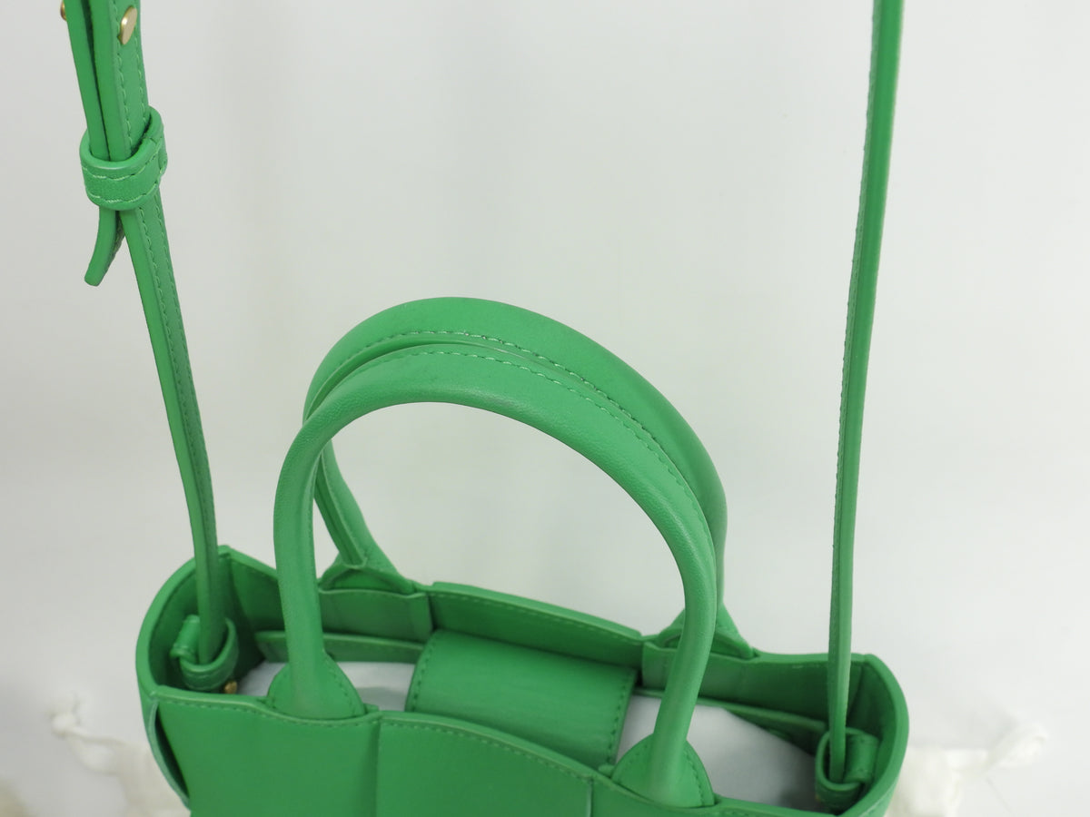 ボッテガヴェネタ s付ミニトートバッグ カセット レザー緑 縦長2wayポシェット@B10236282J