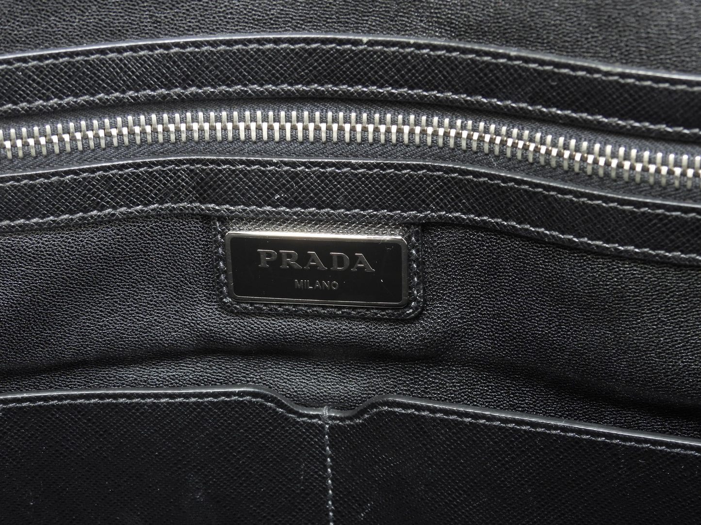 プラダ s付ブリーフケース 三角プレート サフィアーノ黒 書類カバン ドキュメントケース@208