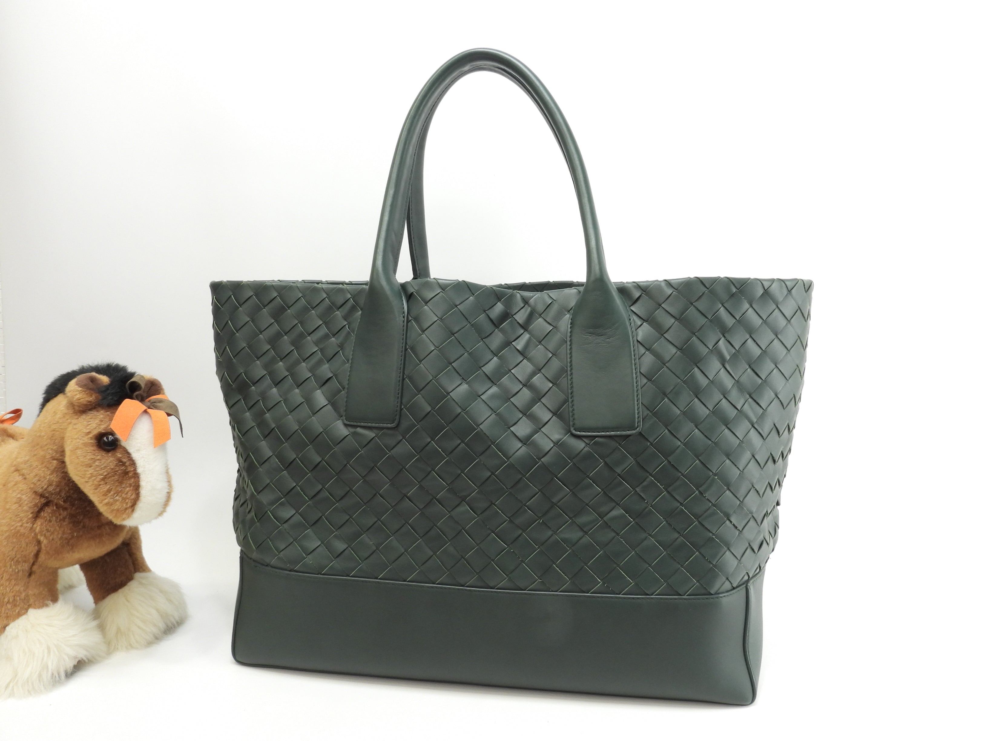 人気ランキングショップ 美品 ボッテガヴェネタ イントレチャート