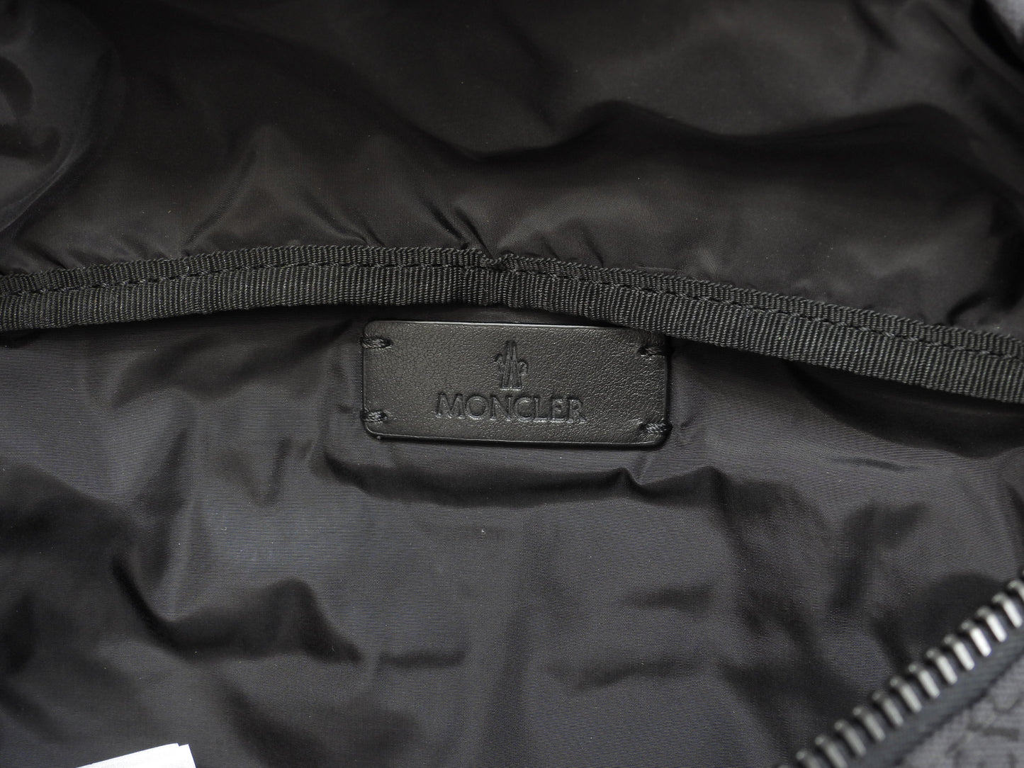 モンクレール ボディバッグ 総ロゴ柄 ナイロン黒 ウエストバッグ ベルトバッグ 極美品@ 1