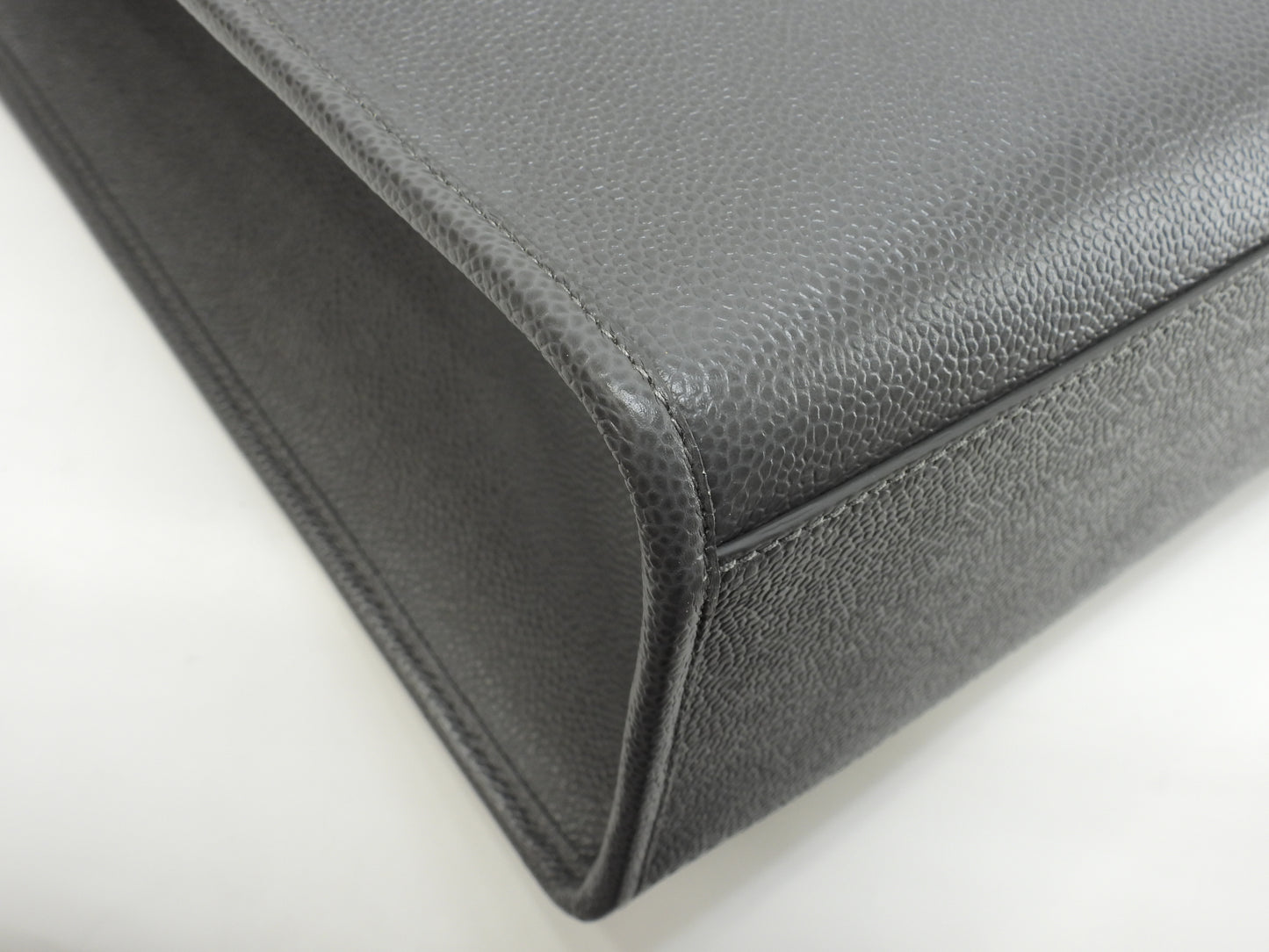 トムブラウン スクエアトートバッグ ペーパーラベルロゴ キャビアレザー灰 メンズ ハンドバッグ@ 1