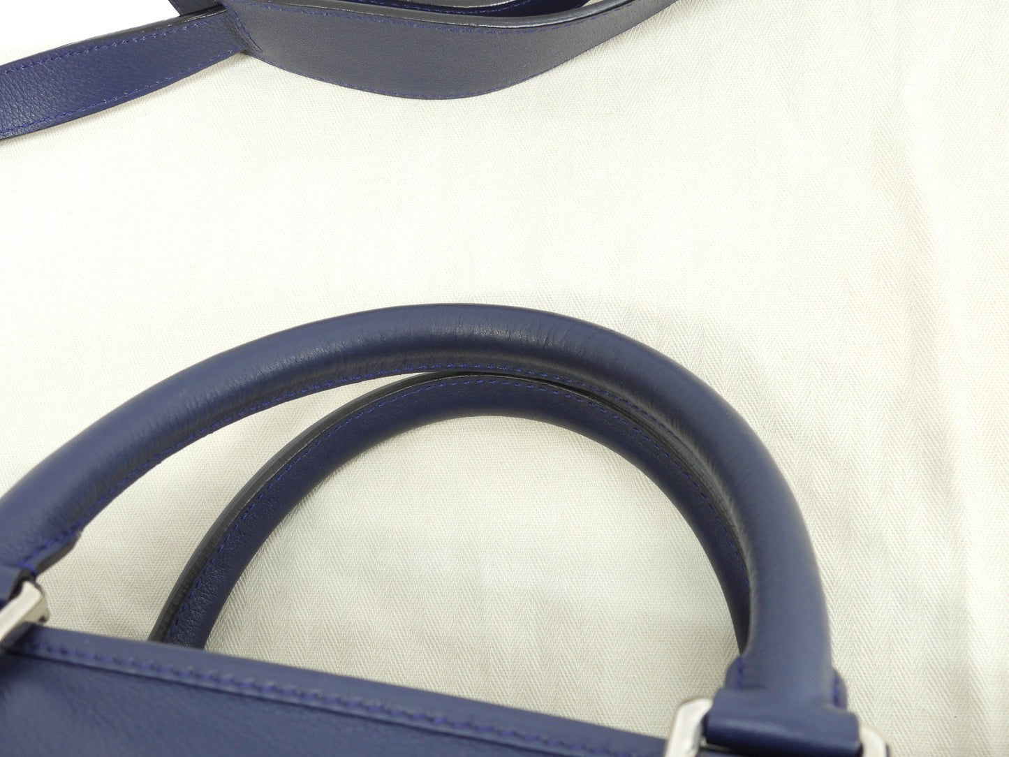 ロエベ s付アマソナ36 レザー 青 ショルダーストラップ付ハンドバッグ 美品@011505