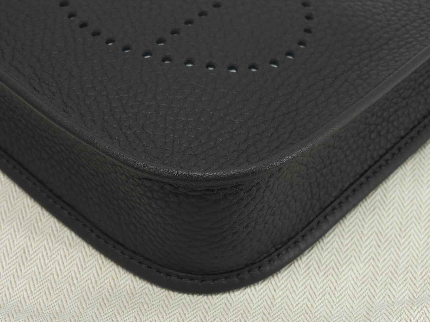 エルメス エヴリンTPM トリヨンクレマンス 黒 ポシェットバッグ シルバー金具 新品@W 2
