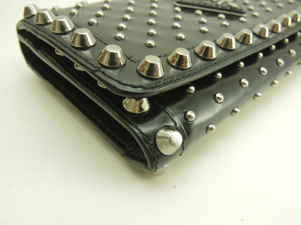 プラダ 2折長財布 スタッズ レザー黒 ロングウォレット 美品@ 76