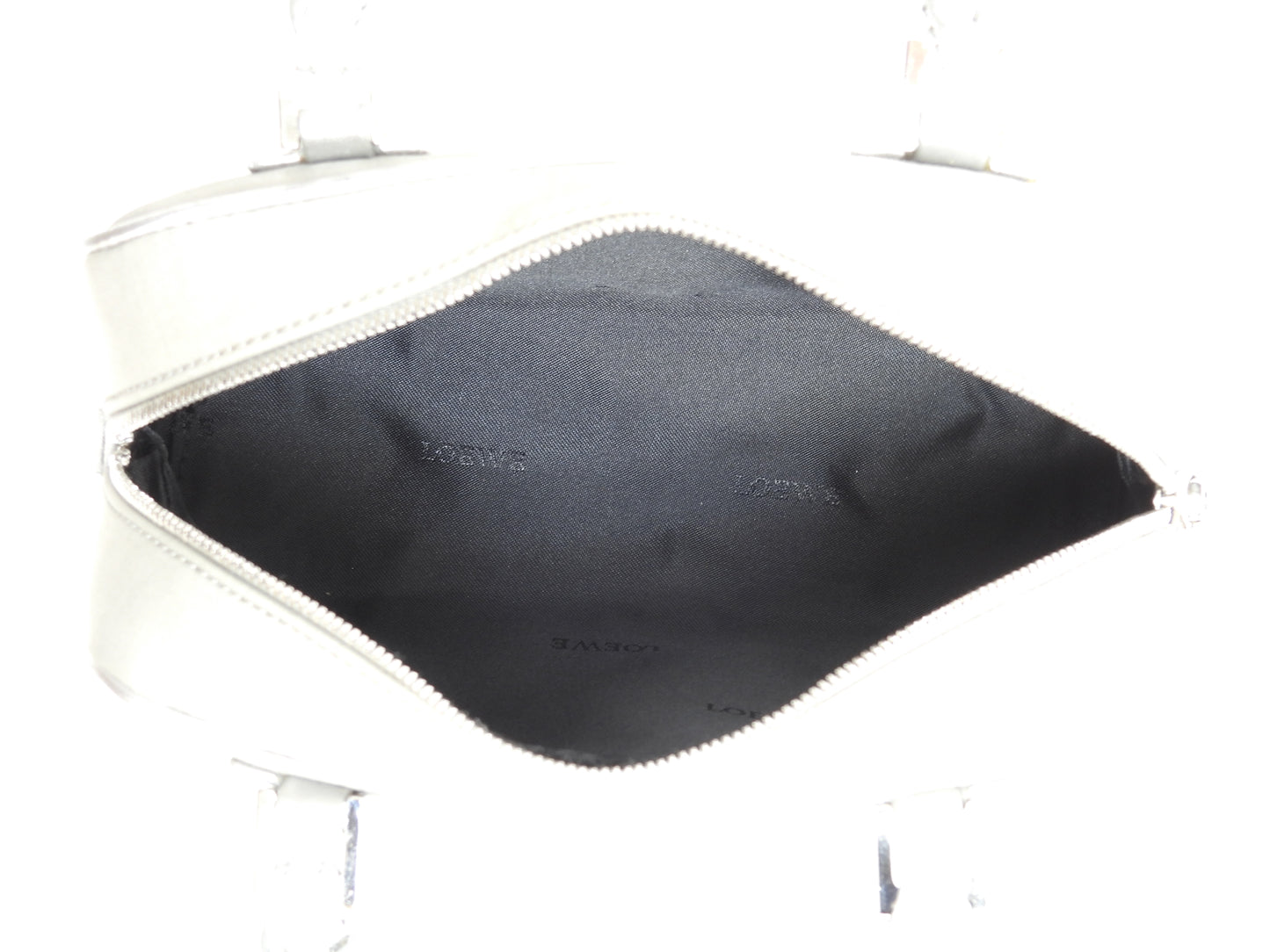 ロエベ アマソナ20 メタルアナグラム シルクサテン革銀 ミニハンドバッグ 美品@240501