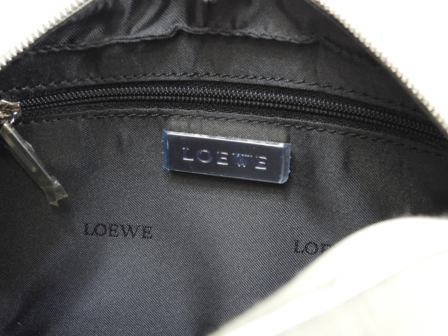 ロエベ アマソナ20 メタルアナグラム シルクサテン革銀 ミニハンドバッグ 美品@240501