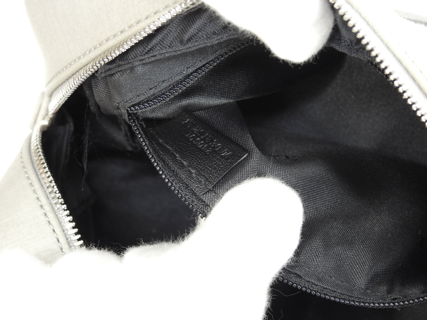 ロエベ アマソナ20 メタルアナグラム シルクサテン革銀 ミニハンドバッグ 美品@240501