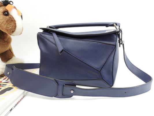 ロエベ パズルバッグ スモール レザー紺 ショルダーストラップ付ハンドバッグ 美品@471605