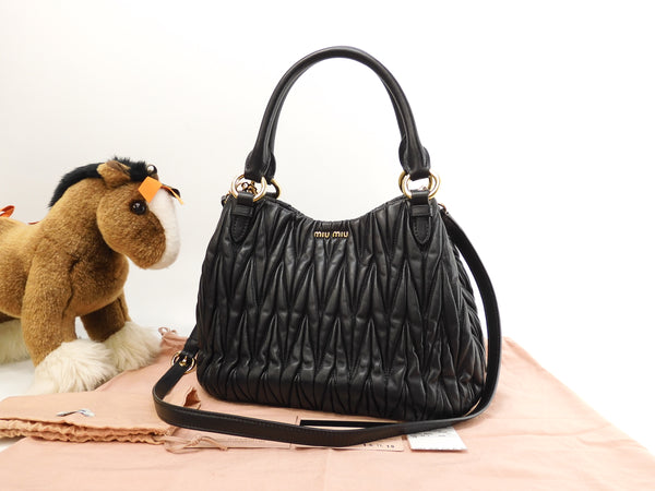 ミュウミュウ s付ハンドバッグ マテラッセ レザー黒 トートバッグ ポシェット@197B – haibanya.com