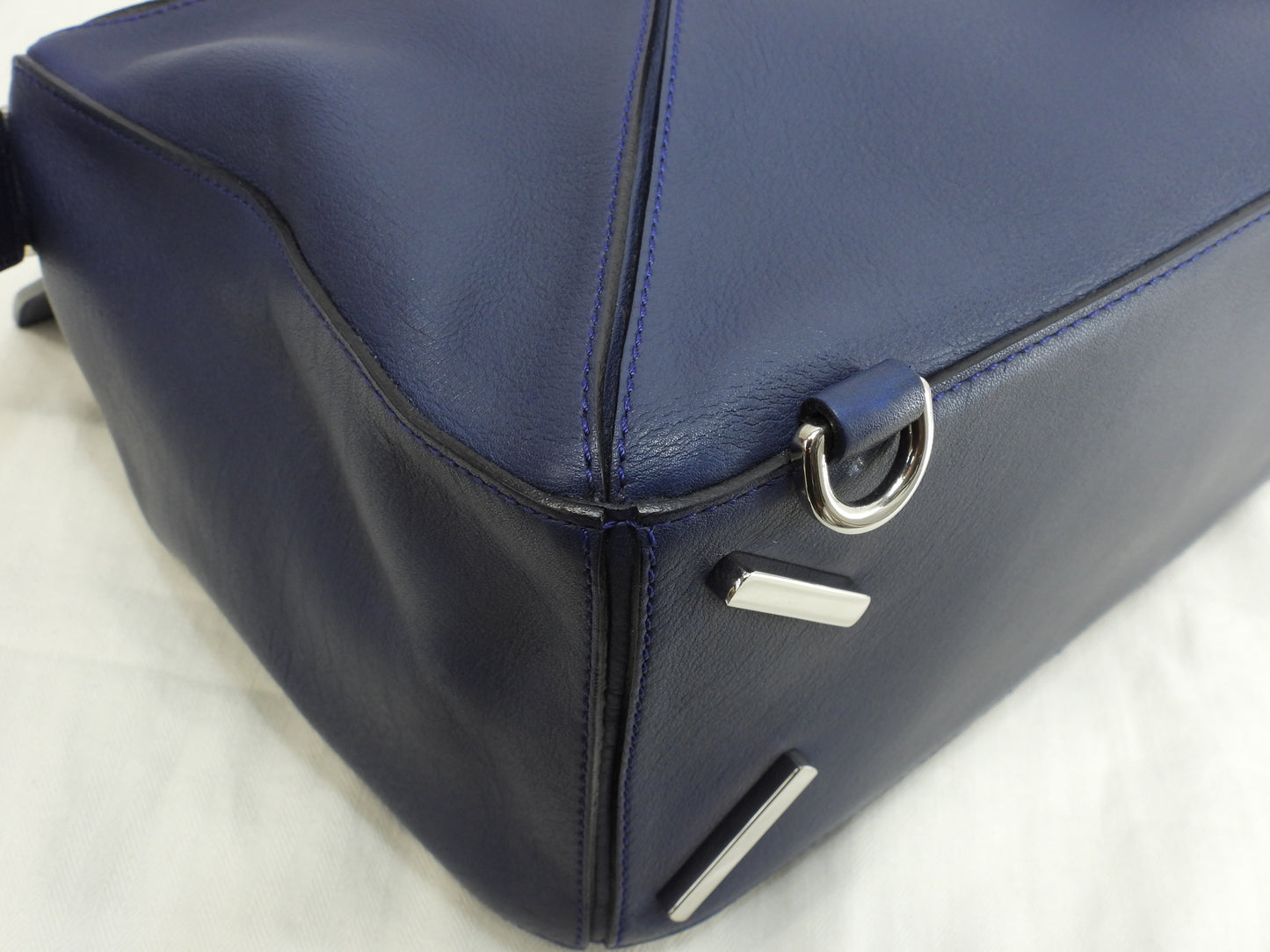 ロエベ パズルバッグ ミディアム レザー紺 ショルダーストラップ付ハンドバッグ 美品@051503