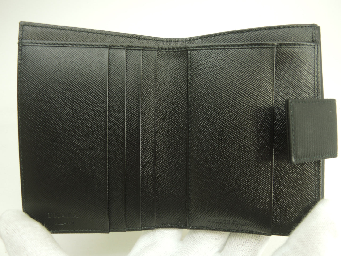 プラダ コンパクトウォレット ナイロン/サフィアーノ 黒 Wホック財布 未使用@129