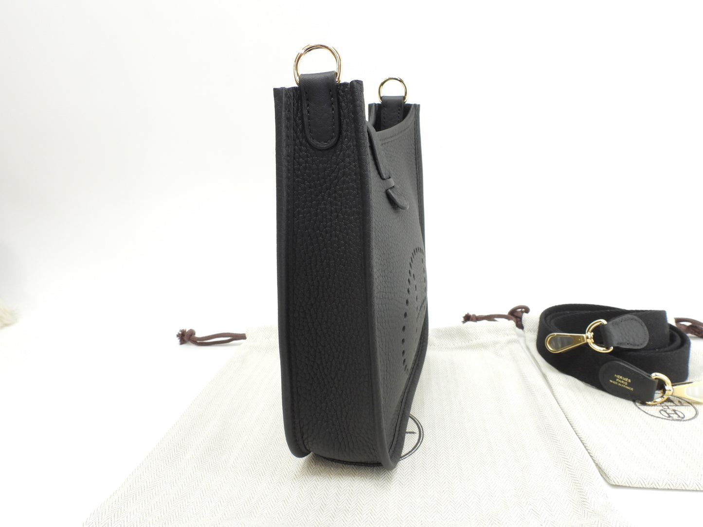 エルメス エヴリンTPM トリヨンクレマンス 黒 ポシェットバッグ ゴールド金具 新品@K
