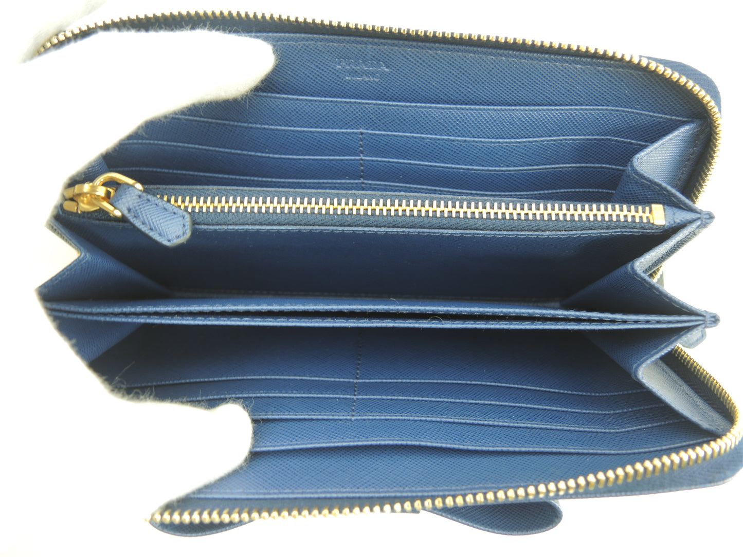 プラダ ロングウォレット リボン サフィアーノ青 ラウンドジップ長財布 未使用品@204