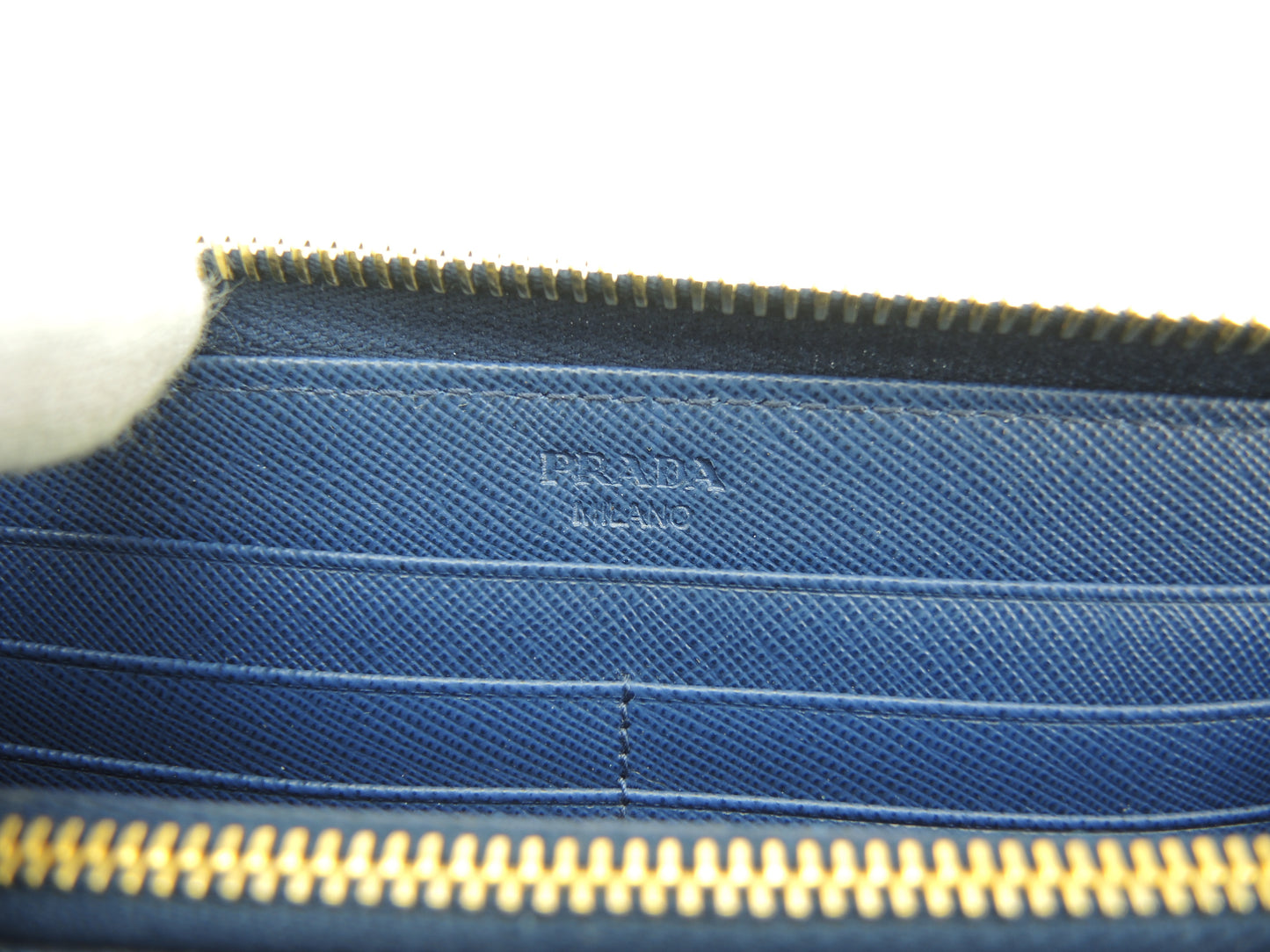 プラダ ロングウォレット リボン サフィアーノ青 ラウンドジップ長財布 未使用品@204