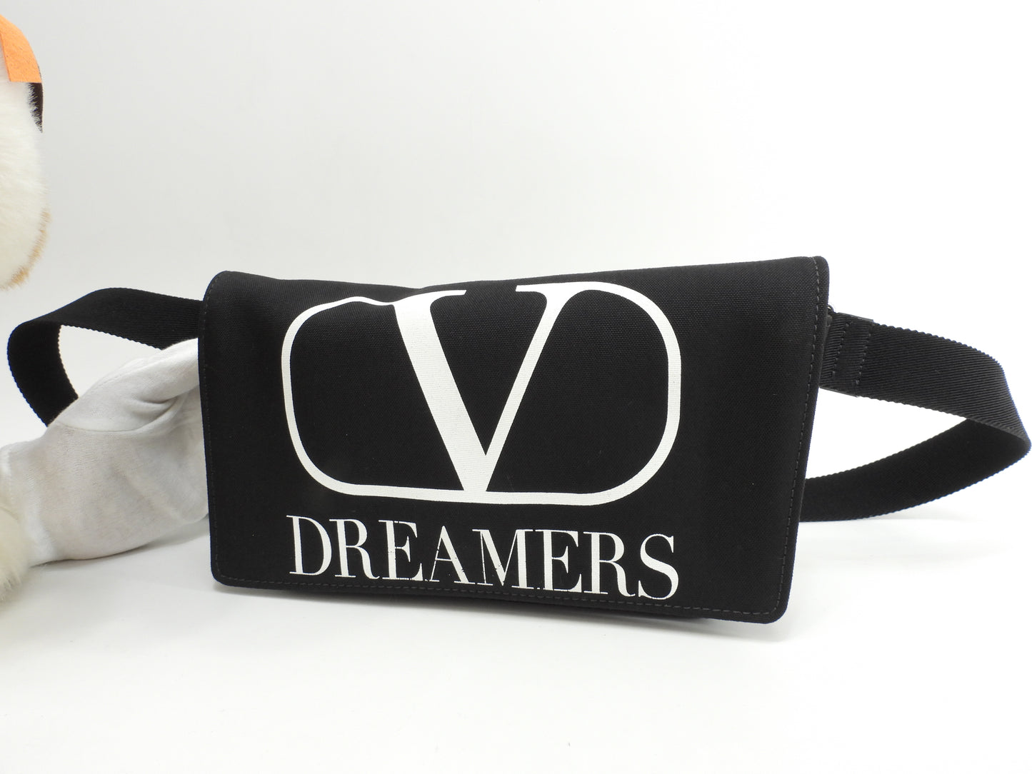 ヴァレンチノ ベルトバッグ ナイロン黒 白ロゴ ボディバッグ バムバッグ 極美品@ 2