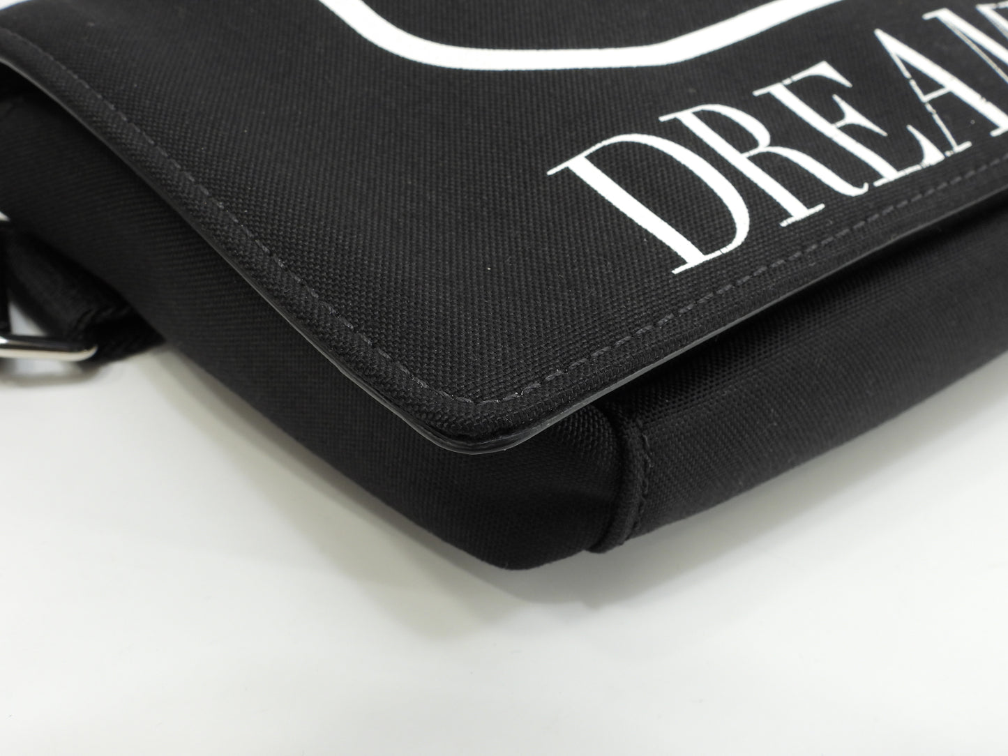 ヴァレンチノ ベルトバッグ ナイロン黒 白ロゴ ボディバッグ バムバッグ 極美品@ 2