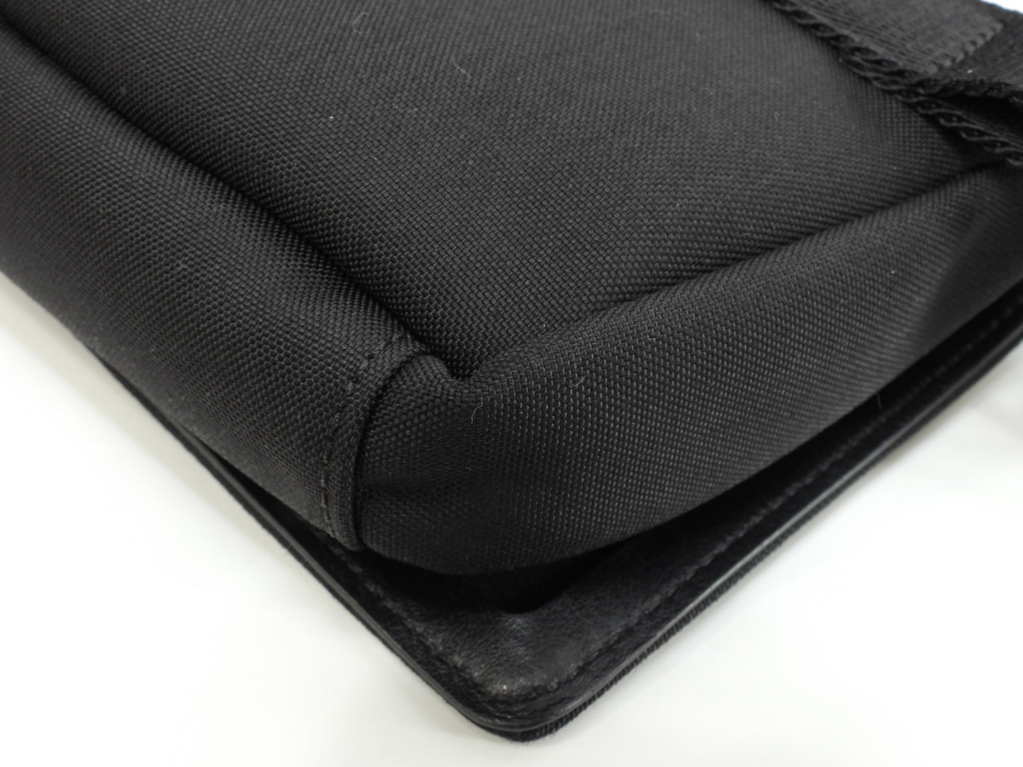 ヴァレンチノ ベルトバッグ ナイロン黒 白ロゴ ボディバッグ バムバッグ 極美品@ 2